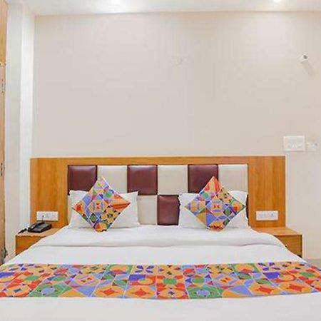 Fabhotel Royal Stay I Greater Noida Zewnętrze zdjęcie