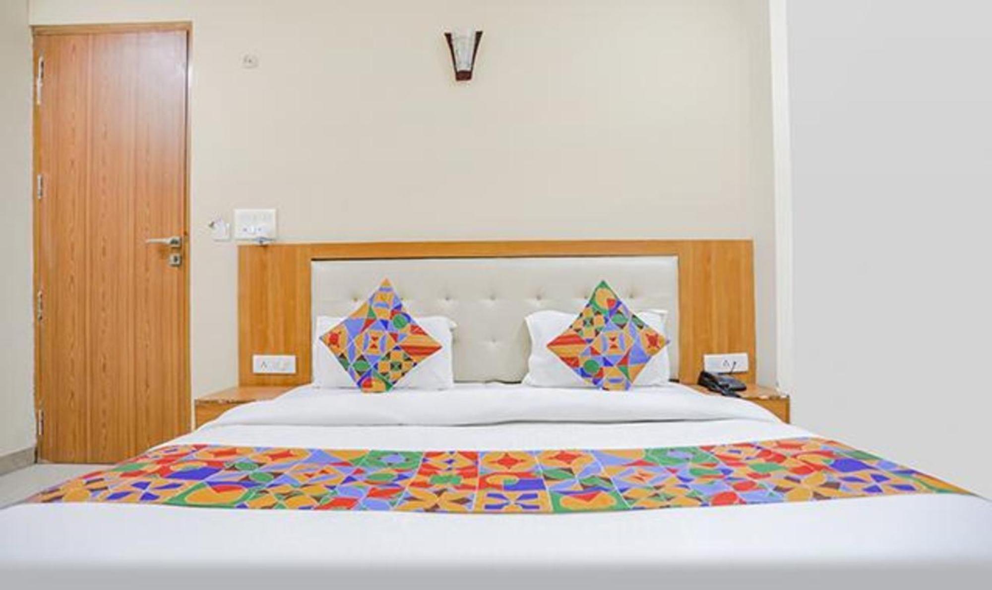 Fabhotel Royal Stay I Greater Noida Zewnętrze zdjęcie