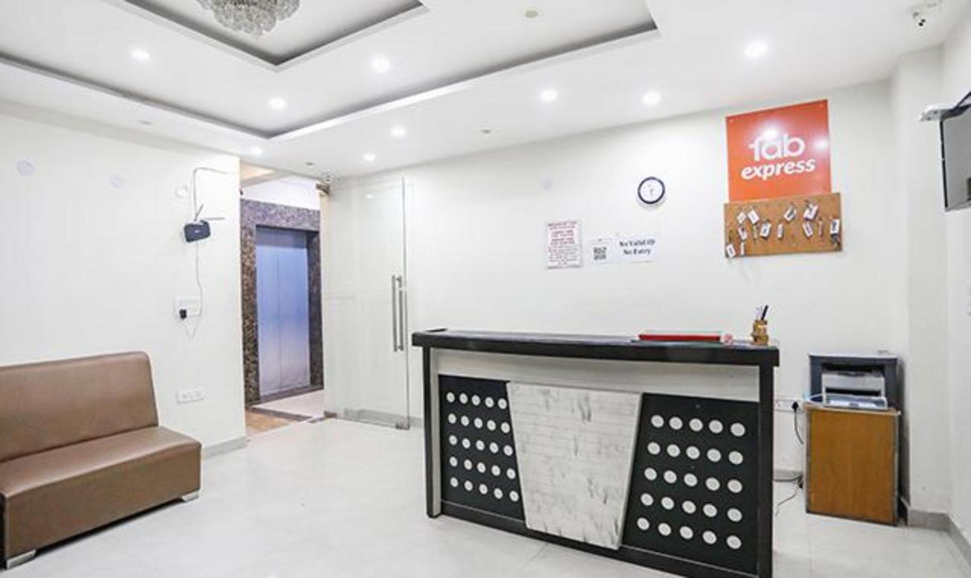 Fabhotel Royal Stay I Greater Noida Zewnętrze zdjęcie