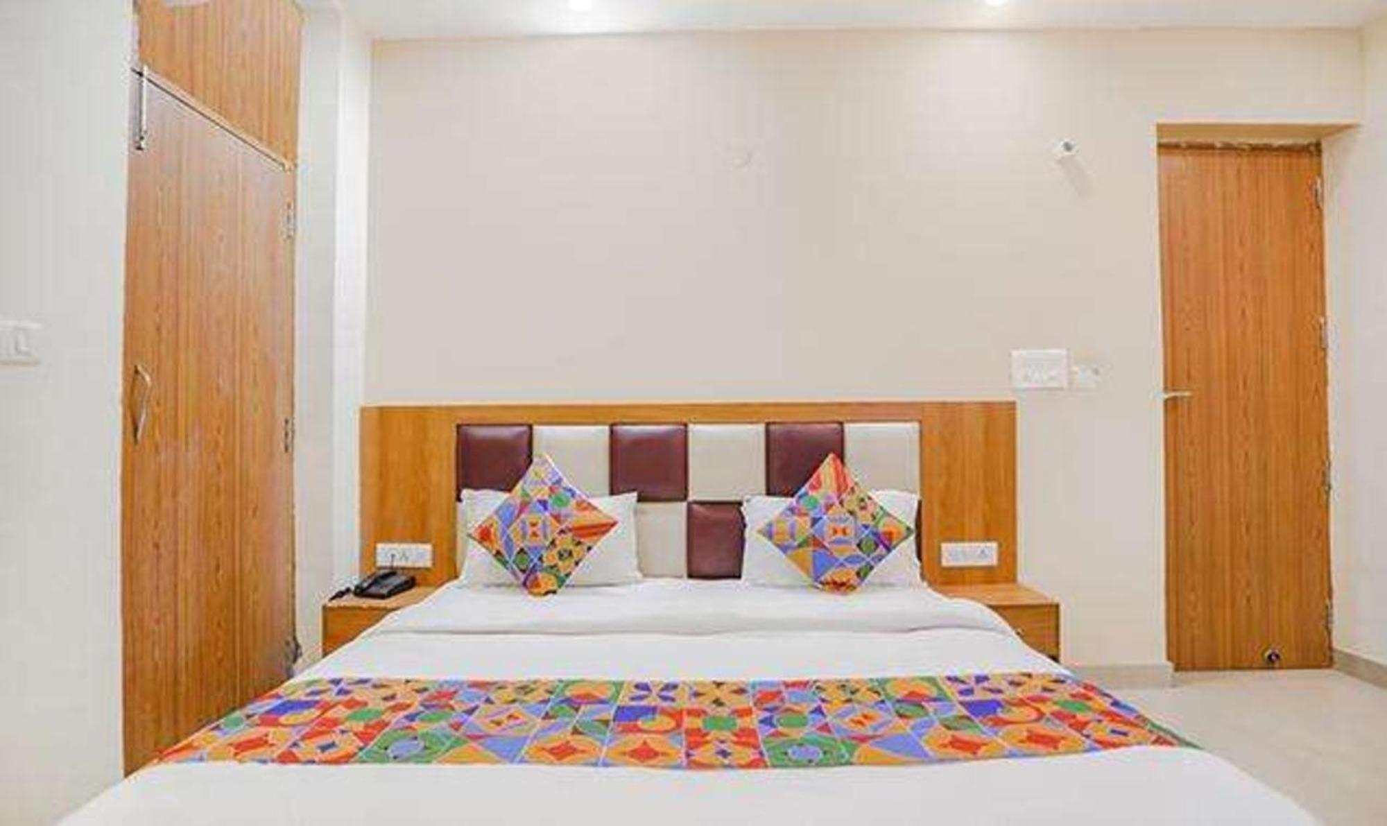 Fabhotel Royal Stay I Greater Noida Zewnętrze zdjęcie