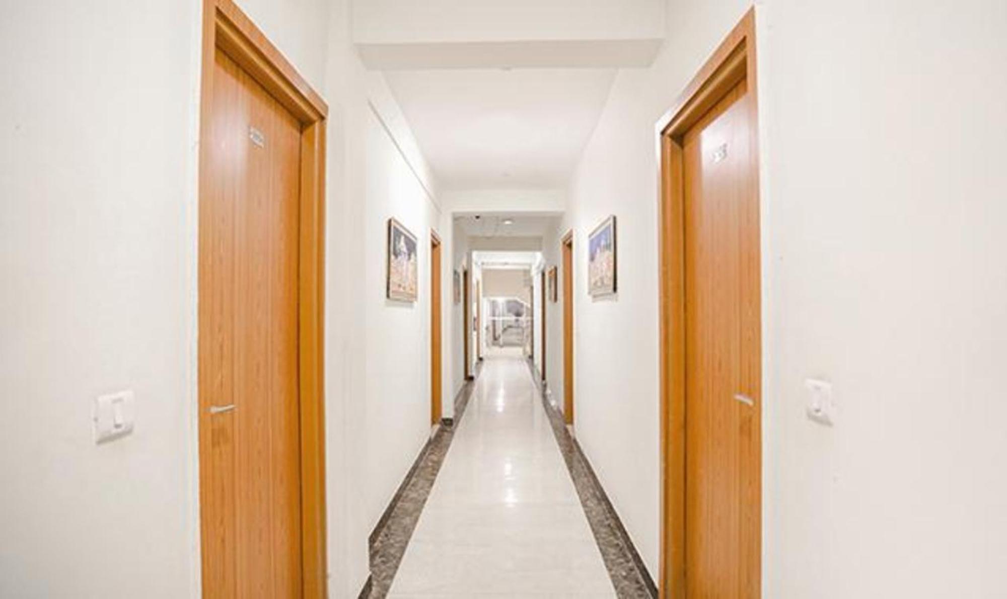 Fabhotel Royal Stay I Greater Noida Zewnętrze zdjęcie