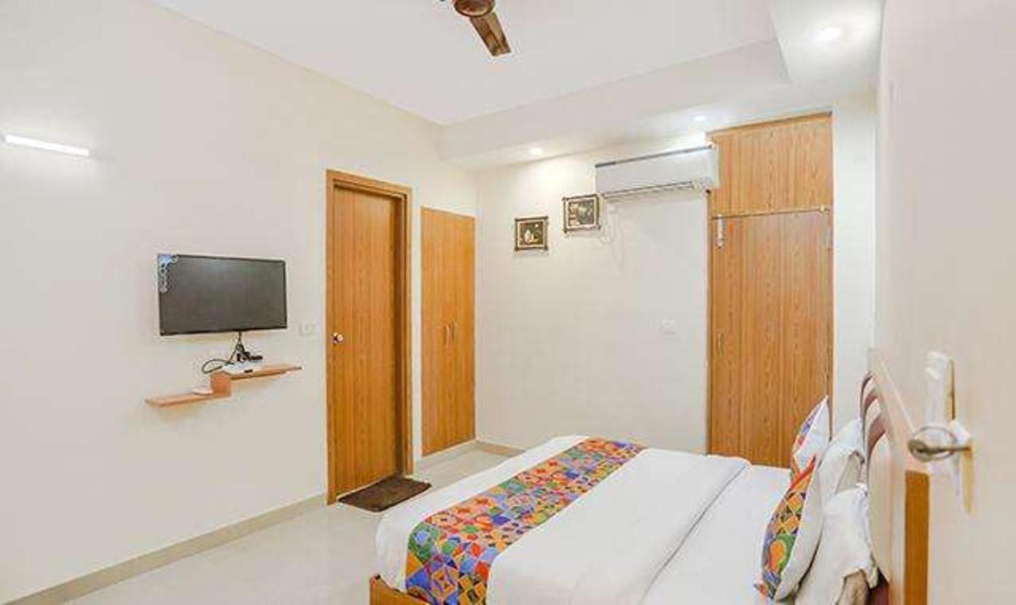 Fabhotel Royal Stay I Greater Noida Zewnętrze zdjęcie